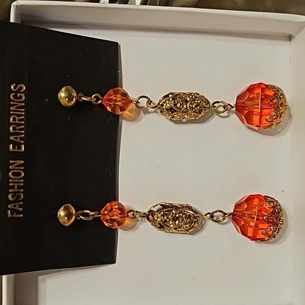 NWT Orange and gold earring